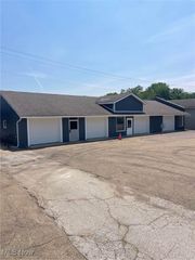 520 S Prospect Avenue C & D, Hartville, OH 44632
