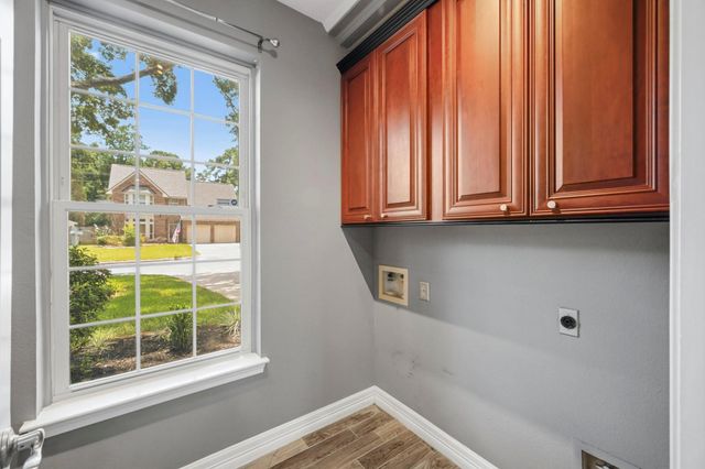 3603 Scenic Valley Drive, Houston, TX 77345