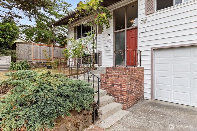 1511 N Orchard Street, Tacoma, WA 98406