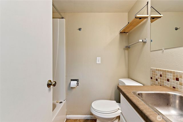 1511 N Orchard Street, Tacoma, WA 98406