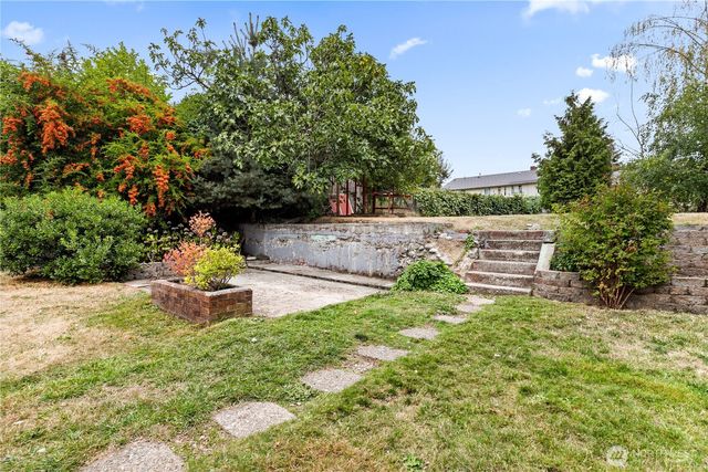 1511 N Orchard Street, Tacoma, WA 98406