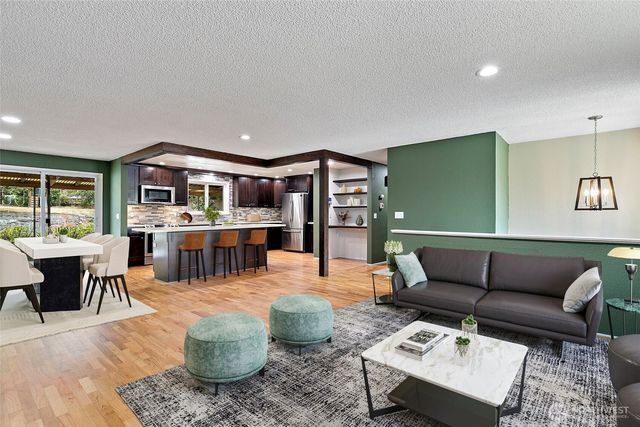 1511 N Orchard Street, Tacoma, WA 98406