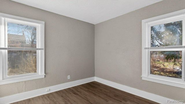 15820 Muirland Street, Detroit, MI 48238