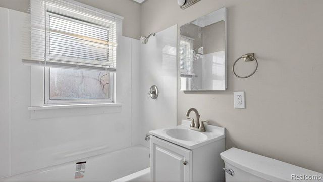 15820 Muirland Street, Detroit, MI 48238