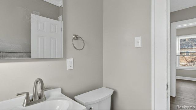 15820 Muirland Street, Detroit, MI 48238