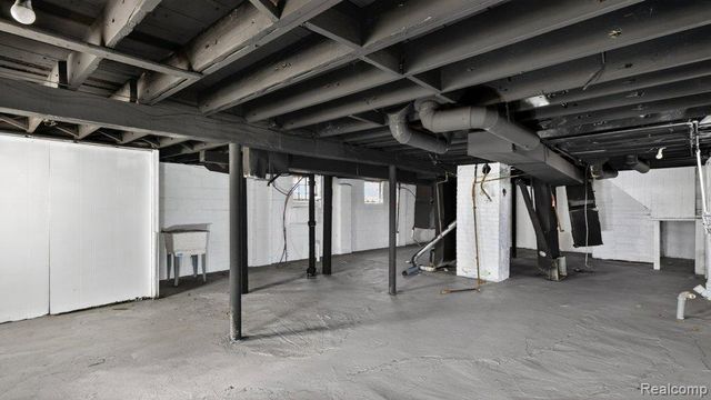 15820 Muirland Street, Detroit, MI 48238