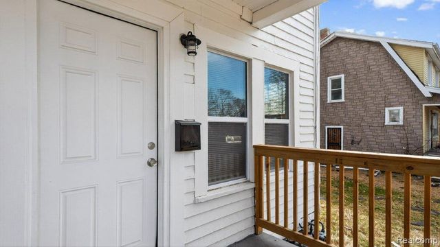 15820 Muirland Street, Detroit, MI 48238