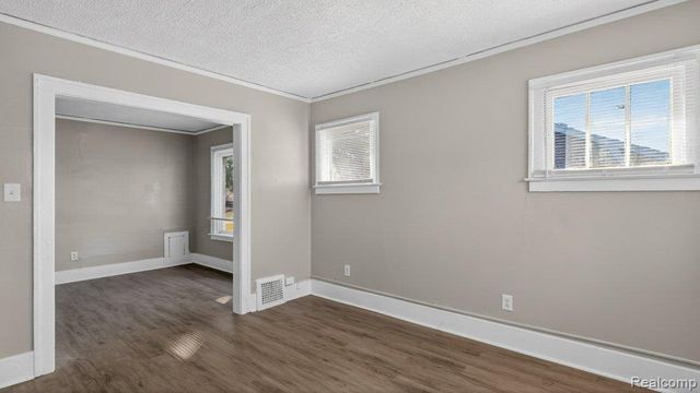 15820 Muirland Street, Detroit, MI 48238