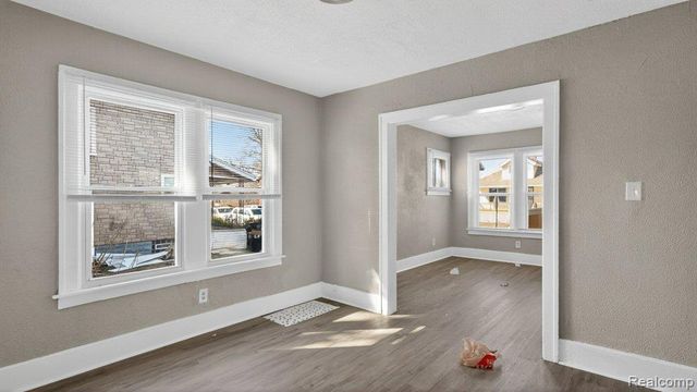 15820 Muirland Street, Detroit, MI 48238