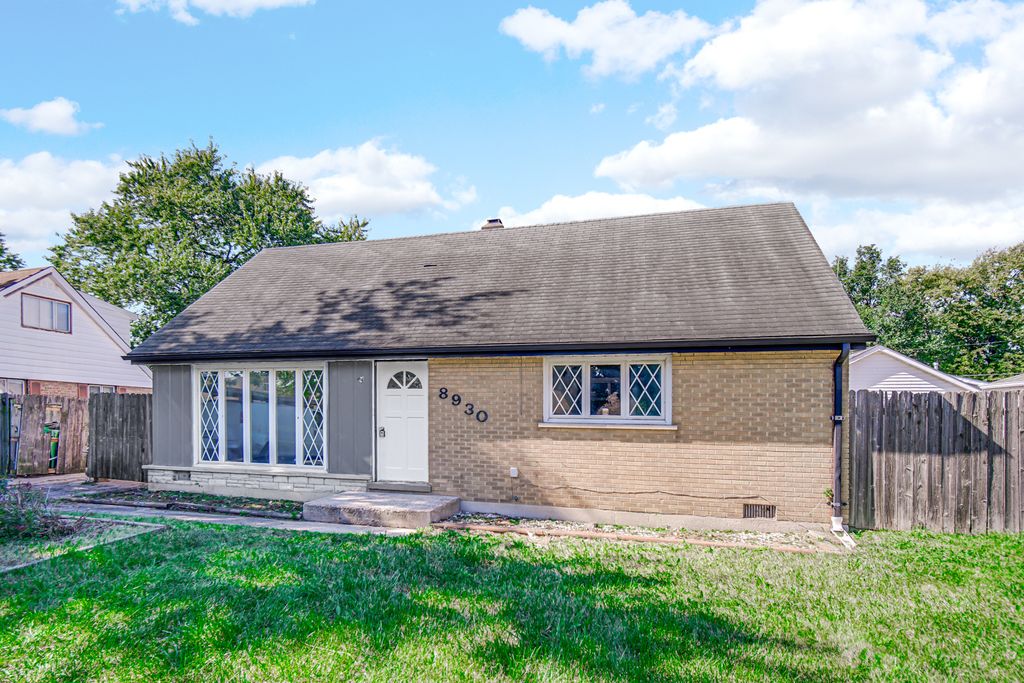 8930 Saratoga Drive, Bridgeview, IL 60455 — photo 4