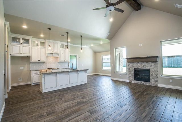 2609 Foxglove Lane, Edmond, OK 73013
