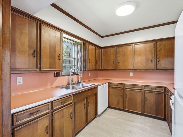 13328 Southview Lane, Dallas, TX 75240