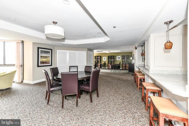 900 N STAFFORD ST #1112, Arlington, VA 22203