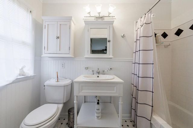 6570 Wright Road, Atlanta, GA 30328