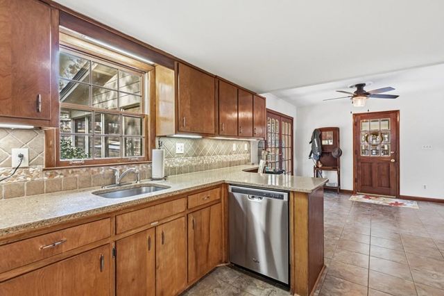 6570 Wright Road, Atlanta, GA 30328