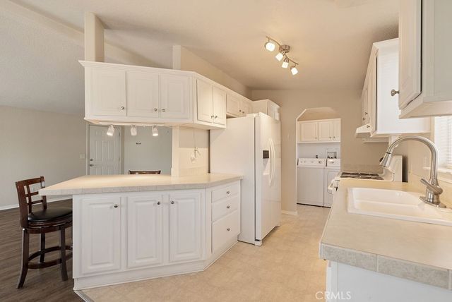 840 E Foothill 84, Azusa, CA 91702