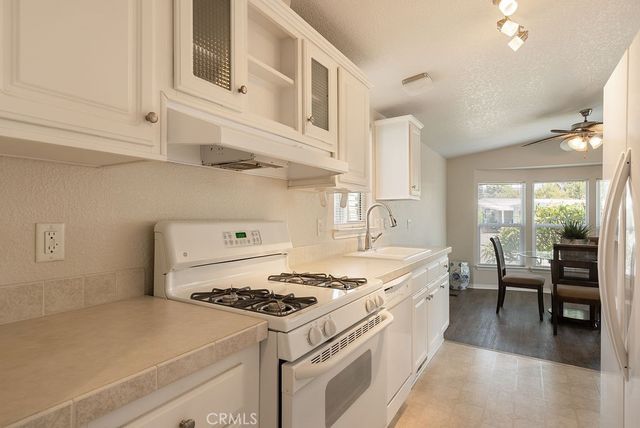 840 E Foothill 84, Azusa, CA 91702