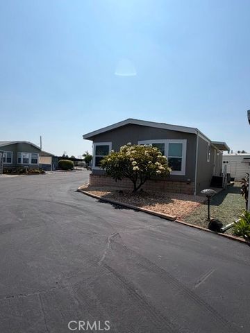 840 E Foothill 84, Azusa, CA 91702