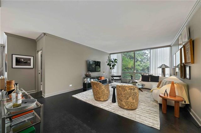 2575 Peachtree Road NE 4H, Atlanta, GA 30305