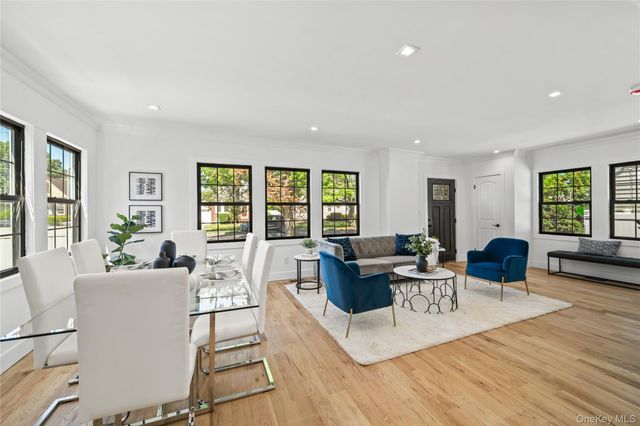 149 Fendale Street, Franklin Square, NY 11010