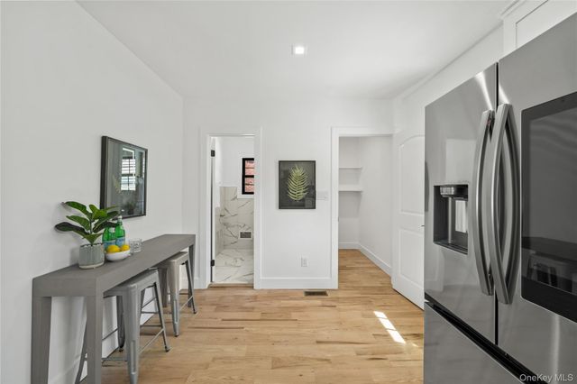 149 Fendale Street, Franklin Square, NY 11010