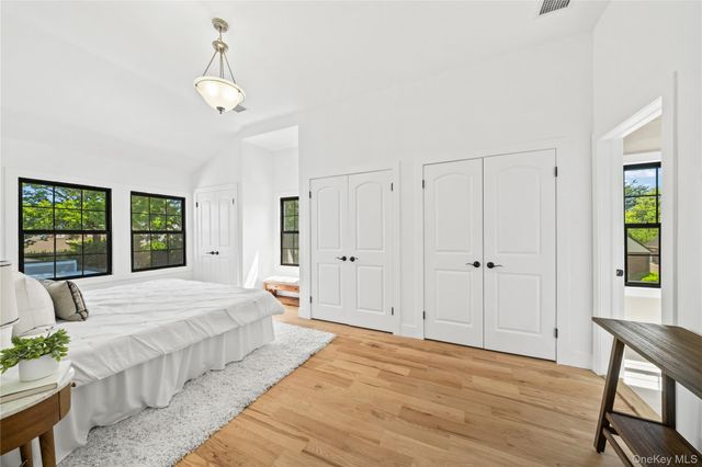 149 Fendale Street, Franklin Square, NY 11010