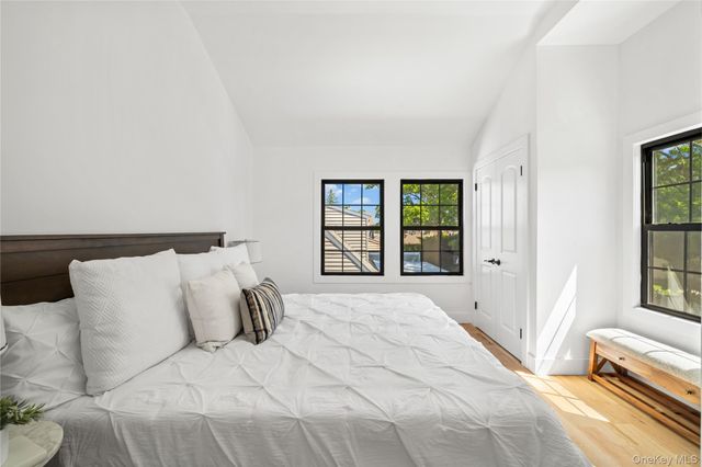 149 Fendale Street, Franklin Square, NY 11010