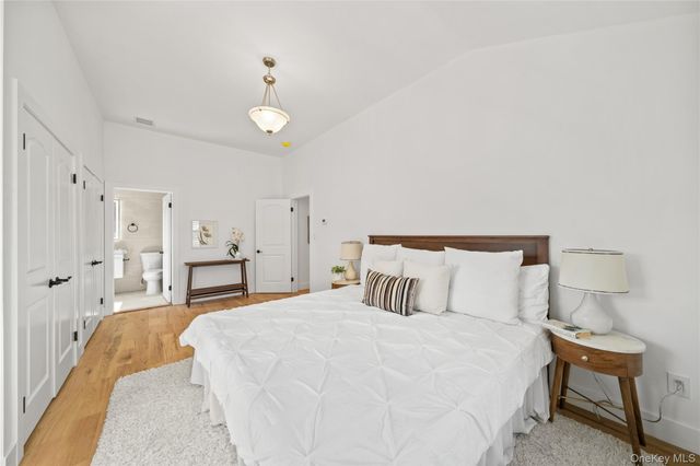 149 Fendale Street, Franklin Square, NY 11010