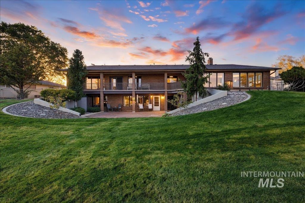 1760 Fairmont Dr, Weiser, ID 83672 photo 2