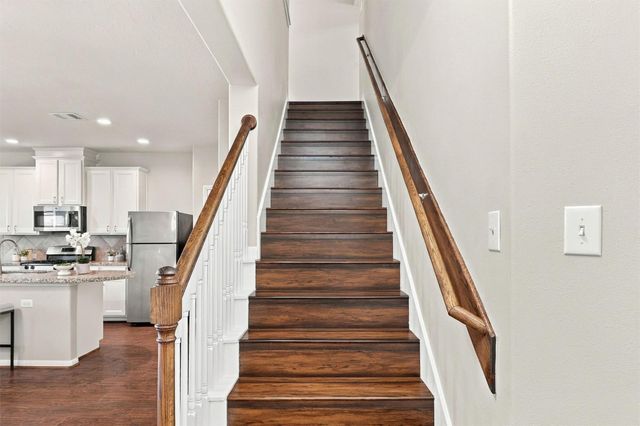 8323 Lamond Lane, Houston, TX 77095