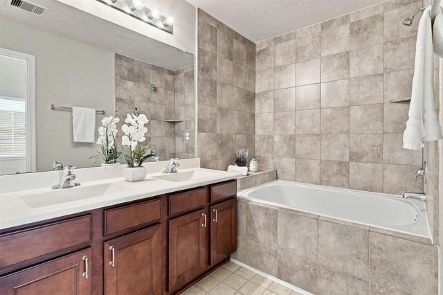 8323 Lamond Lane, Houston, TX 77095