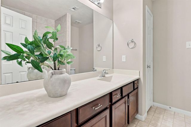 8323 Lamond Lane, Houston, TX 77095