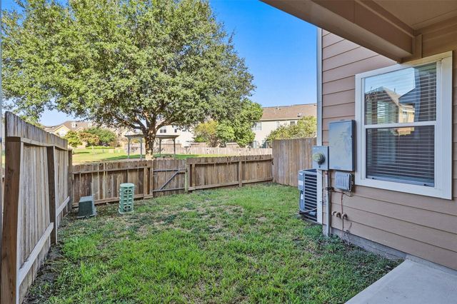 8323 Lamond Lane, Houston, TX 77095
