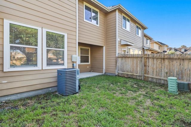 8323 Lamond Lane, Houston, TX 77095
