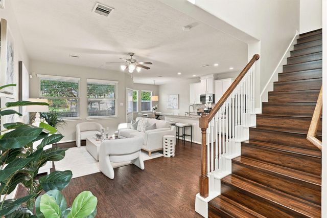 8323 Lamond Lane, Houston, TX 77095