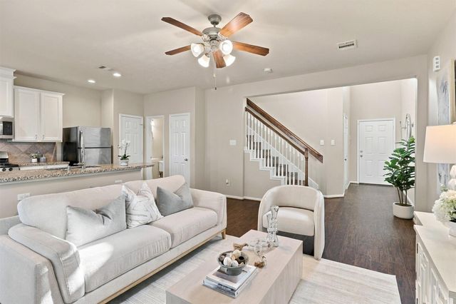 8323 Lamond Lane, Houston, TX 77095