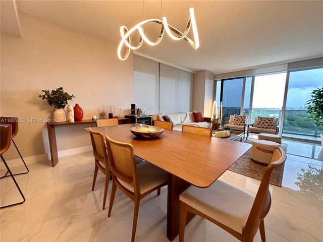 16385 Biscayne Boulevard 1201, North Miami Beach, FL 33160