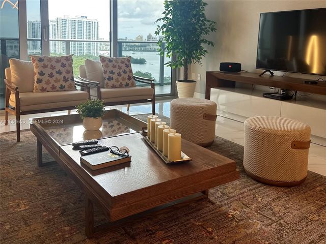 16385 Biscayne Boulevard 1201, North Miami Beach, FL 33160