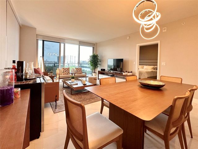 16385 Biscayne Boulevard 1201, North Miami Beach, FL 33160