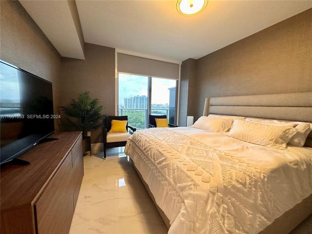 16385 Biscayne Boulevard 1201, North Miami Beach, FL 33160