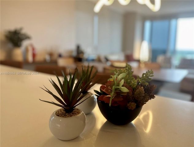 16385 Biscayne Boulevard 1201, North Miami Beach, FL 33160