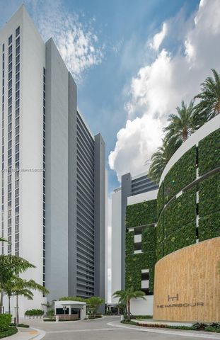 16385 Biscayne Boulevard 1201, North Miami Beach, FL 33160