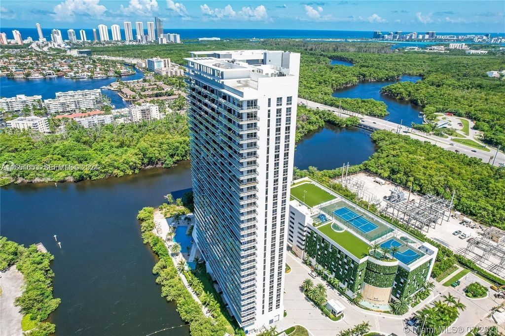 16385 Biscayne Boulevard 1201, North Miami Beach, FL 33160