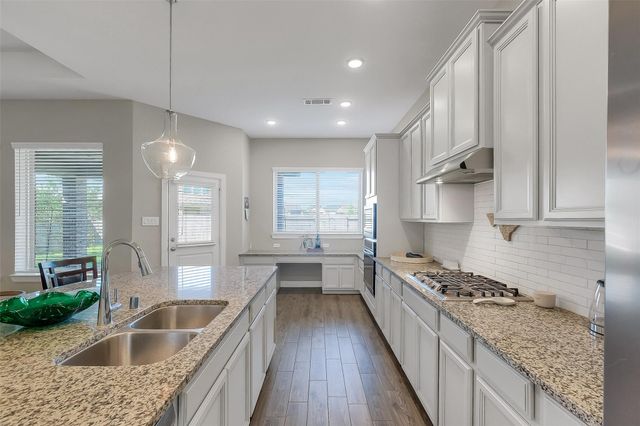 2211 Hays Ranch Drive, Richmond, TX 77469