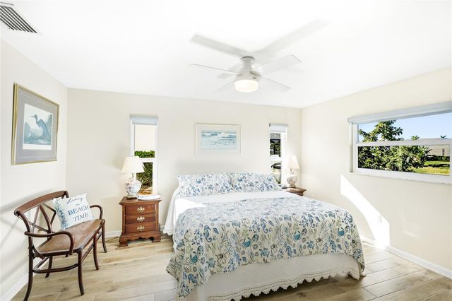 5004 CORAL LAKE DRIVE, Bradenton, FL 34210