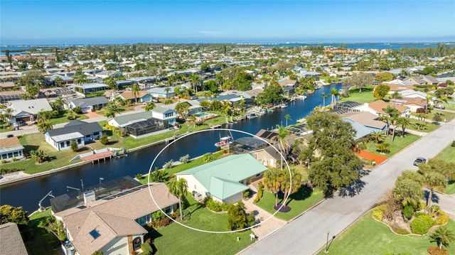 5004 CORAL LAKE DRIVE, Bradenton, FL 34210