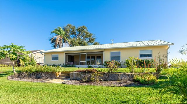 5004 CORAL LAKE DRIVE, Bradenton, FL 34210