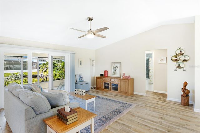 5004 CORAL LAKE DRIVE, Bradenton, FL 34210