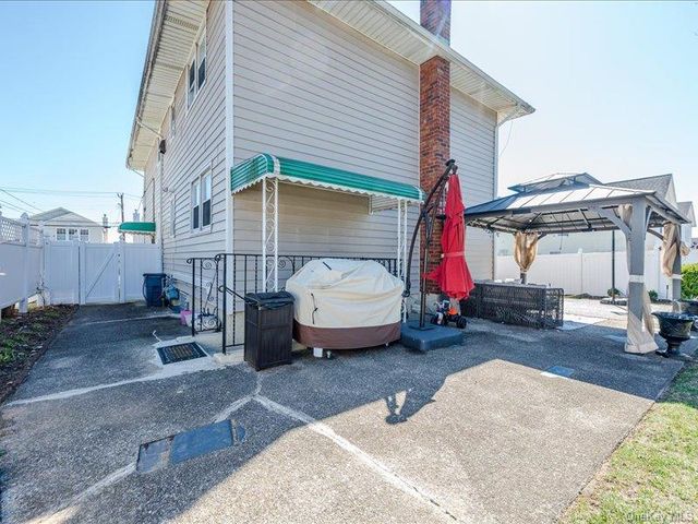 472 Kirkman Avenue, Elmont, NY 11003