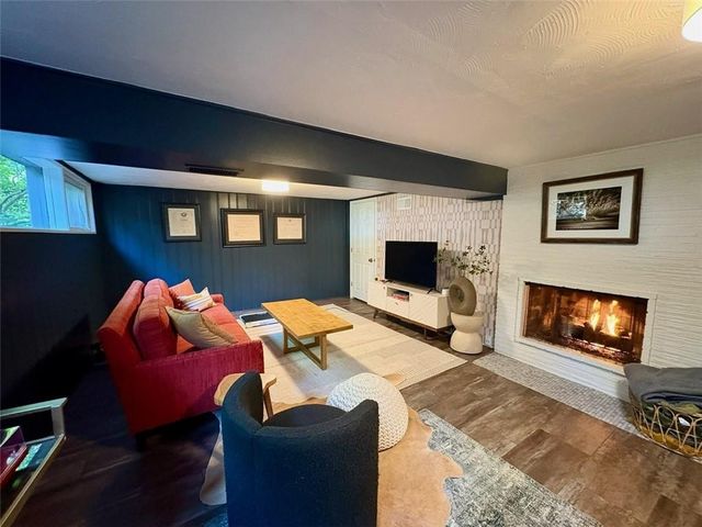 7714 Fairway Street, Prairie Village, KS 66208